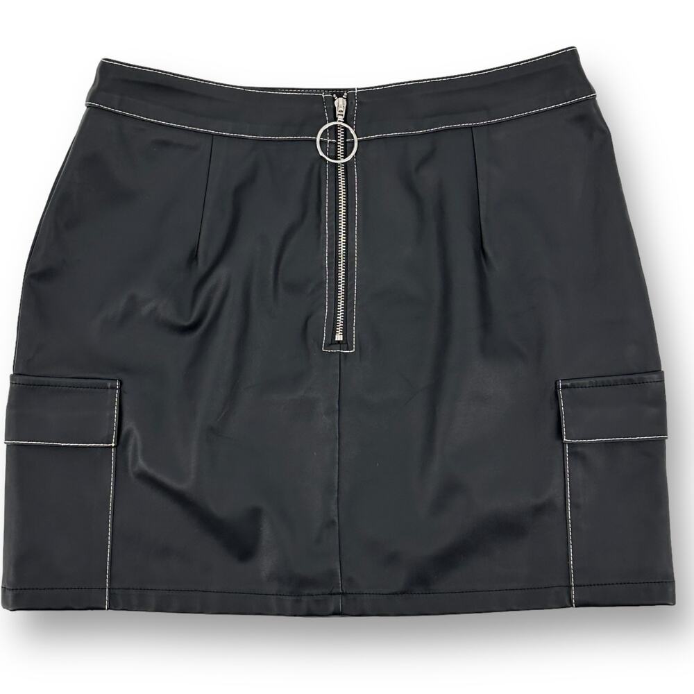 Nasty Gal Faux Leather Cargo Pocket Mini Skirt Womens Size 6 Black